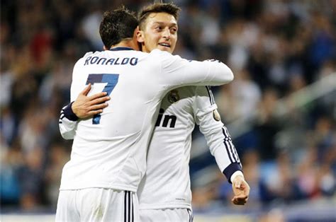Cristiano Ronaldo Arsenal Midfielder Mesut Ozil Hails Real Madrid Star Daily Star