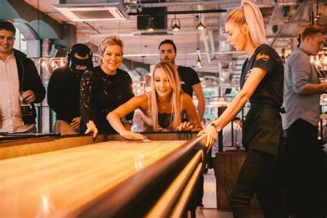 Is it all the same or are there many types and using variations? 7 Reasons You Should Try Playing Shuffleboard 2020 - FotoLog