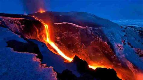 Hawái El Volcán Más Grande Del Mundo Entra Erupción Por Primera Vez