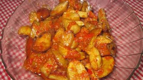 Pada resep kali ini, akan dibahas mengenai jengkol bumbu balado. Resep Jengkol Goreng Bawang