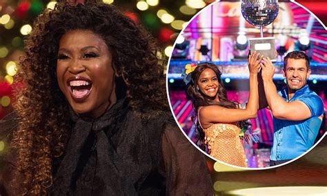 Bei let's dance setzt die jurorin stets auf ein perfektes styling, präsentiert sich in glamourösen outfits und aufwendig geschminkt. Strictly's Motsi Mabuse reveals bosses haven't confirmed ...