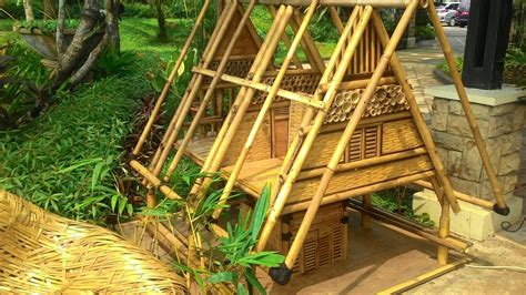 rumah murah tulangan bambu  rakyat topi bambu