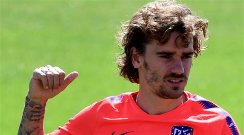 More images for antoine griezmann » Antoine Griezmann: PSG coach says signing star is 'not realistic' - Sports Illustrated