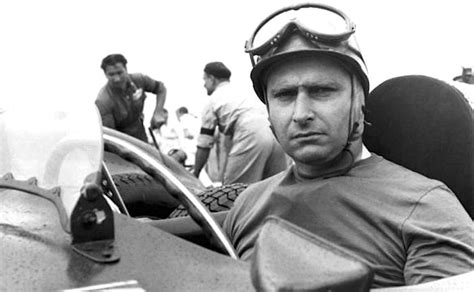 In counting races where both drivers could quali without mechanical problems or pu component change penalties, mad max is. Juan Manuel Fangio, o campeão de dois mundos | Italiani ...