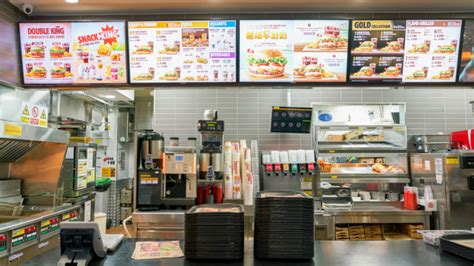 Three Essential Elements Of Interior For Fast Food Joints Popular Fast Food Joints Juice
