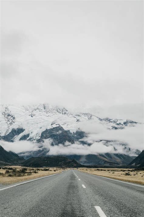 The Road To Mount Cook New Zealand Landscape Snowy Alpine Mountains