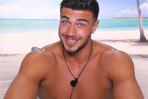 tommy fury shocks love island viewers by revealing he was born in 1999