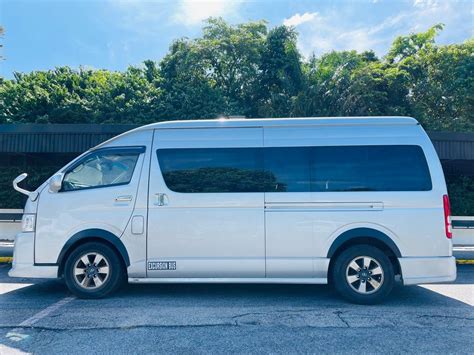 Toyota Hiace Commuter 28 Gl Auto Cars Commercial Vehicles Used On