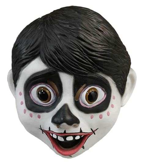 60 Creepiest Halloween Masks Thatll Seriously Look Scary Scary