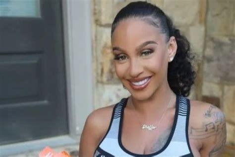 Crystal Renay Smith Age Net Worth Height [updated February 2024 ]