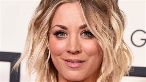 Kaley Cuoco Exposes Her Bare Breast On Snapchat Kisses Boyfriend Karl Cook Wusa