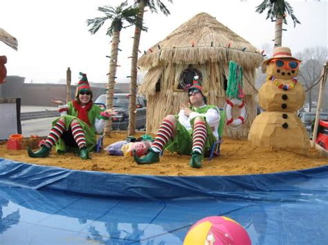The following are some unique christmas parade float ideas. christmas float ideas | Holiday Decoration Contest ...