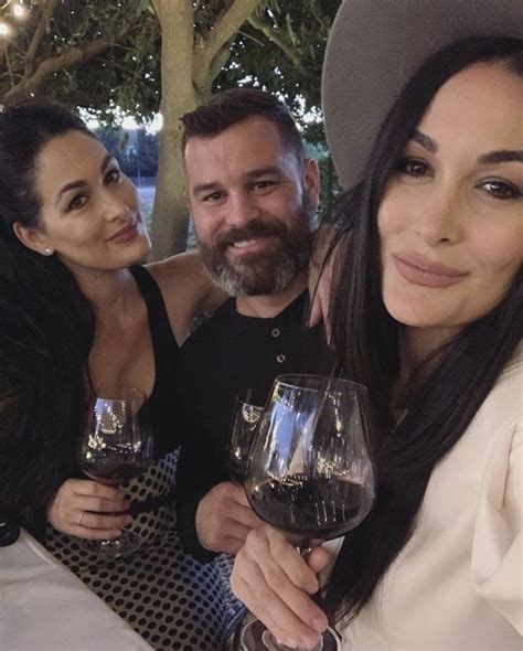 Nikki Brie Bella Brother Jj Garcia In 2020 Bella Twins Photo And