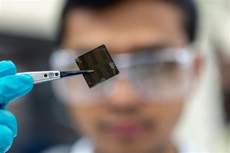 Un equipo de investigadores obtiene células solares de perovskita