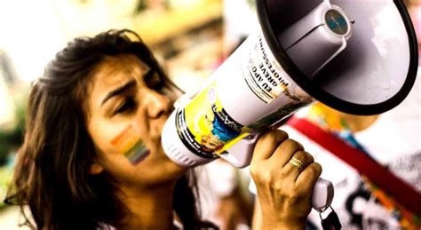 Mulheres vão às ruas no de Março contra os retrocessos do governo Bolsonaro Combate Racismo