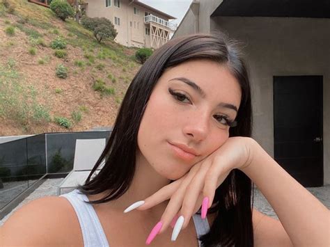 Charli Damelio Speaks Out About Tiktok Drama And Says She Still Loves