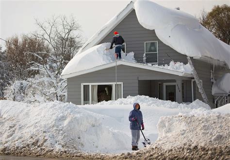 Buffalo Snow Update 2014 Seven Dead In Severe Winter Storm