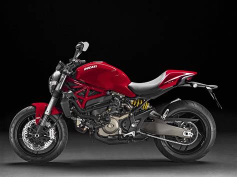 The new monster represents all the essence of ducati in the lightest, most compact and essential form possible. motorcycle magazine: Ducati Monster 821 - A Midsummer ...