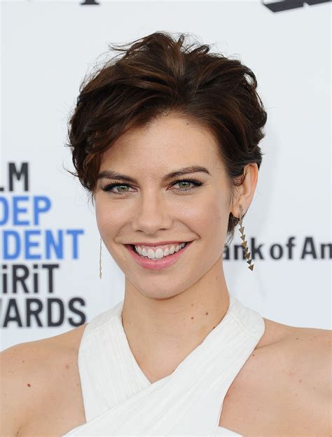 Lauren Cohan In Alice Olivia At 2016 Film Independent Spirit Awards Pixie Hairstyles