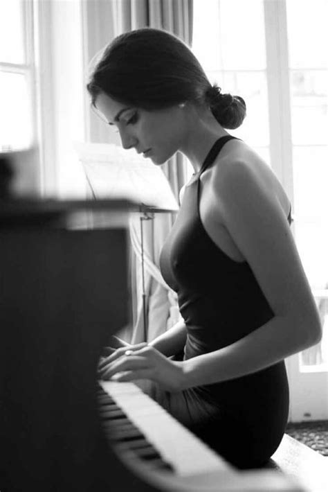Pin By Mr Jacques On ARTIII Piano Photoshoot Piano Photography