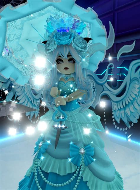 Cool Outfit That I Saw From Trading Hub♡ Aesthetic Roblox Royale High