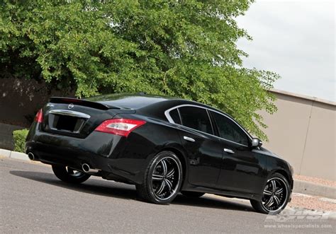 2010 Nissan Maxima With 20 Mkw M105 In Black Machined Face W Groove