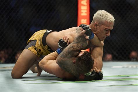Ufc 280 Vicente Luque Favors Charles Oliveira Over Islam Makhachev In