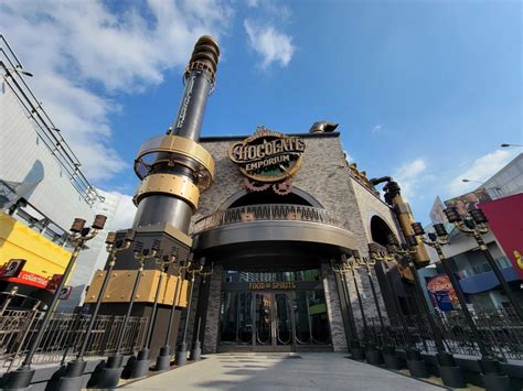 Breaking Toothsome Chocolate Emporium And Savory Feast Kitchen Opening