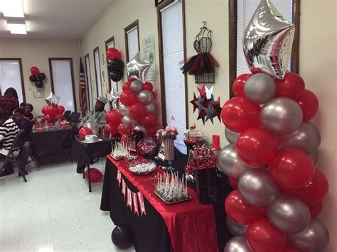 20 Red And Black Party
