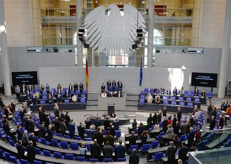 Aktuelle Stunde im Bundestag zum Einmarsch der Türkei in Syrien