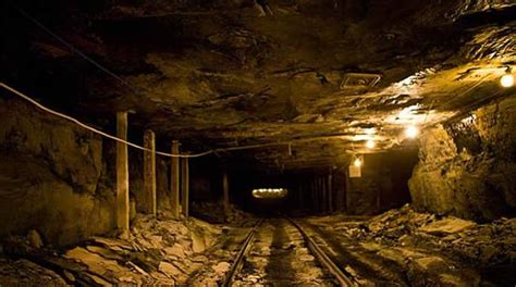 Kwekwe 20 Miners Trapped Underground At Globe And Phoenix Mine The Herald