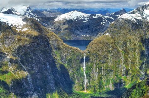 sutherland falls fiordland new zealand beautiful waterfalls milford track waterfall