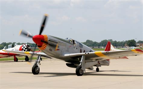 The Aero Experience P 51c Mustang Tuskegee Airmen Performs At Fair