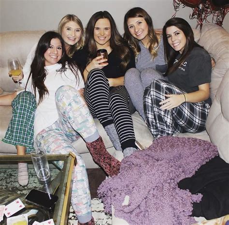 Pornpic Xxx Slumber Party