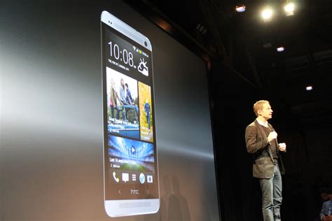 As Expected Htc Unveils Its New Flagship Phone The Htc One Lauren