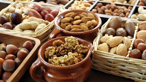 Edible Nuts Dinami Export Import