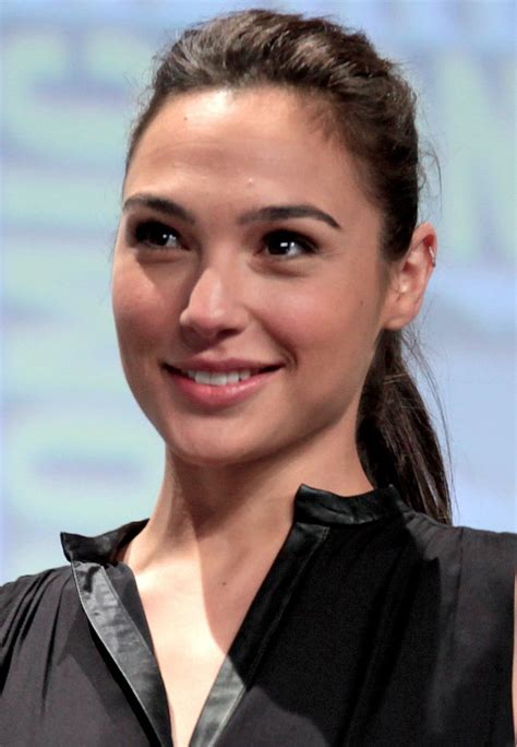 30 mind blowing facts about the wonder woman gal gadot boomsbeat