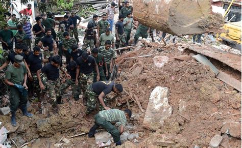 Sri Lanka Rubbish Dump Collapse Kills Bbc News