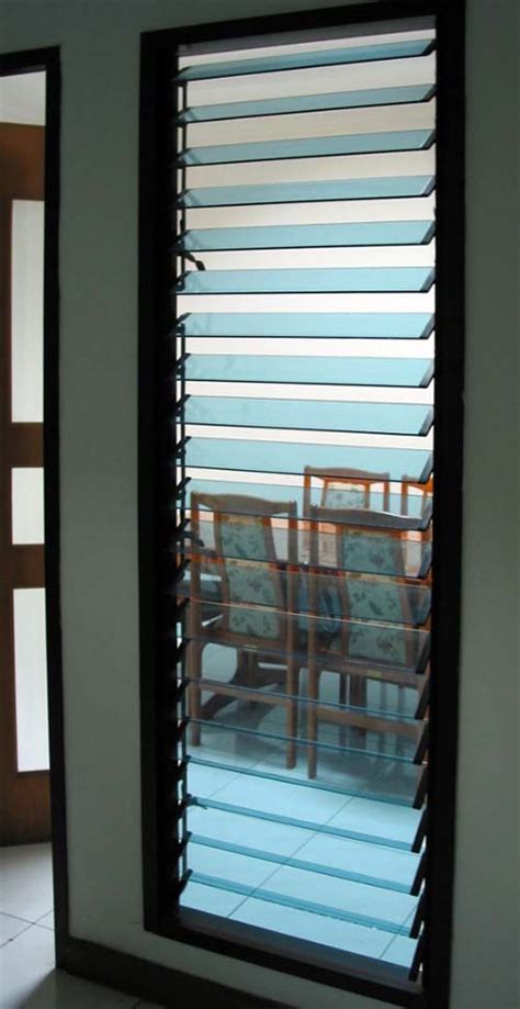 07:16 pemasangan tingkap alumunium ukuran 4×4kaki.#productconstruction#rumahminimalis#konstruksibajaringan. Harga Cermin Tingkap Aluminium - CERMITOK