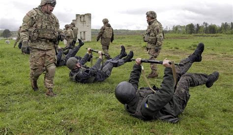War News Updates Us Troops Busy Training Ukrainian Soldiers