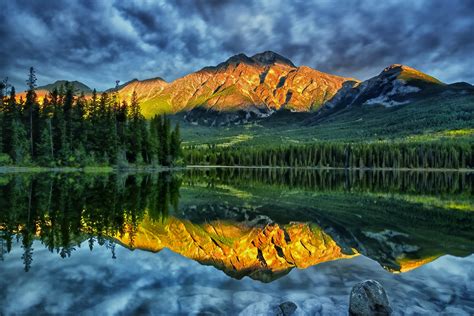 Download Nature Reflection Hd Wallpaper