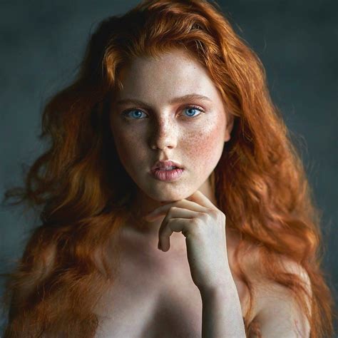 Redhead beauty Прически с красными волосами Портрет Рыжий цвет волос