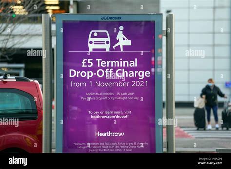 Terminal Drop Off Charge Hi Res Stock Photography And Images Alamy