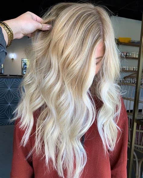 20 Shades Of Blonde The Trendiest Blonde Hair List Of 2020 Ecemella Hair Styles Hair Color