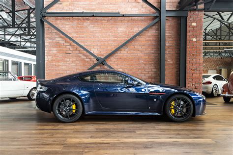 Aston martin released red bull edition of its aging vantage equipped with a range of distinguishing features for the most devoted f1 enthusiast. 2017 Aston Martin Vantage S Red Bull - Richmonds - Classic ...