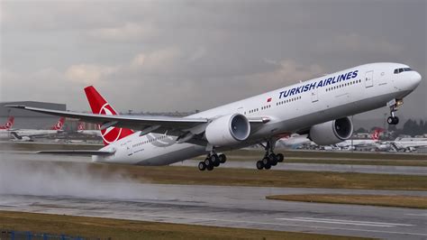 Turkish Airlines B777 300er Rainy Departure Mrpi Spotting Gallery