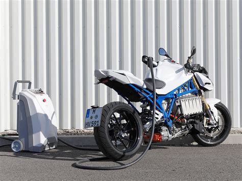 Bmw E Power Roadster Electric Bike Just As Fast As The S