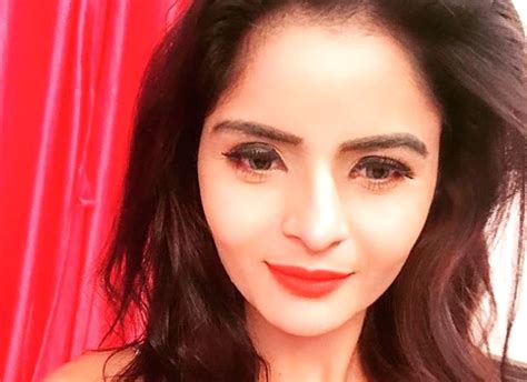 Actor Gehana Vasisth Goes Nude On Instagram Live Asks If Her Activity
