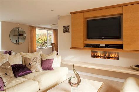 This layout creates an inviting atmosphere and eases movement between spaces, but it can also present a few decorating challenges. Inspiring Living Room Ideas to Decorate with Style