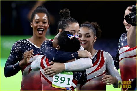 Simone Biles Leads Usa Womens Gymnastics Team To All Around Gold Medal Photo 1008168 Photo